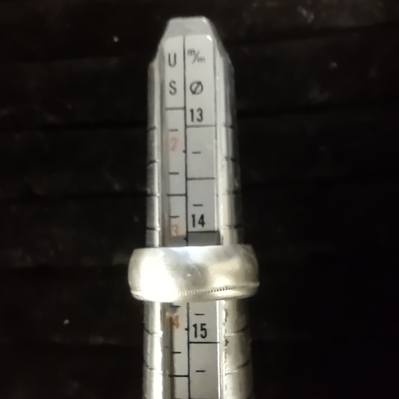 Size 4 Canadian quarter pinky ring - Picture 5 of 5